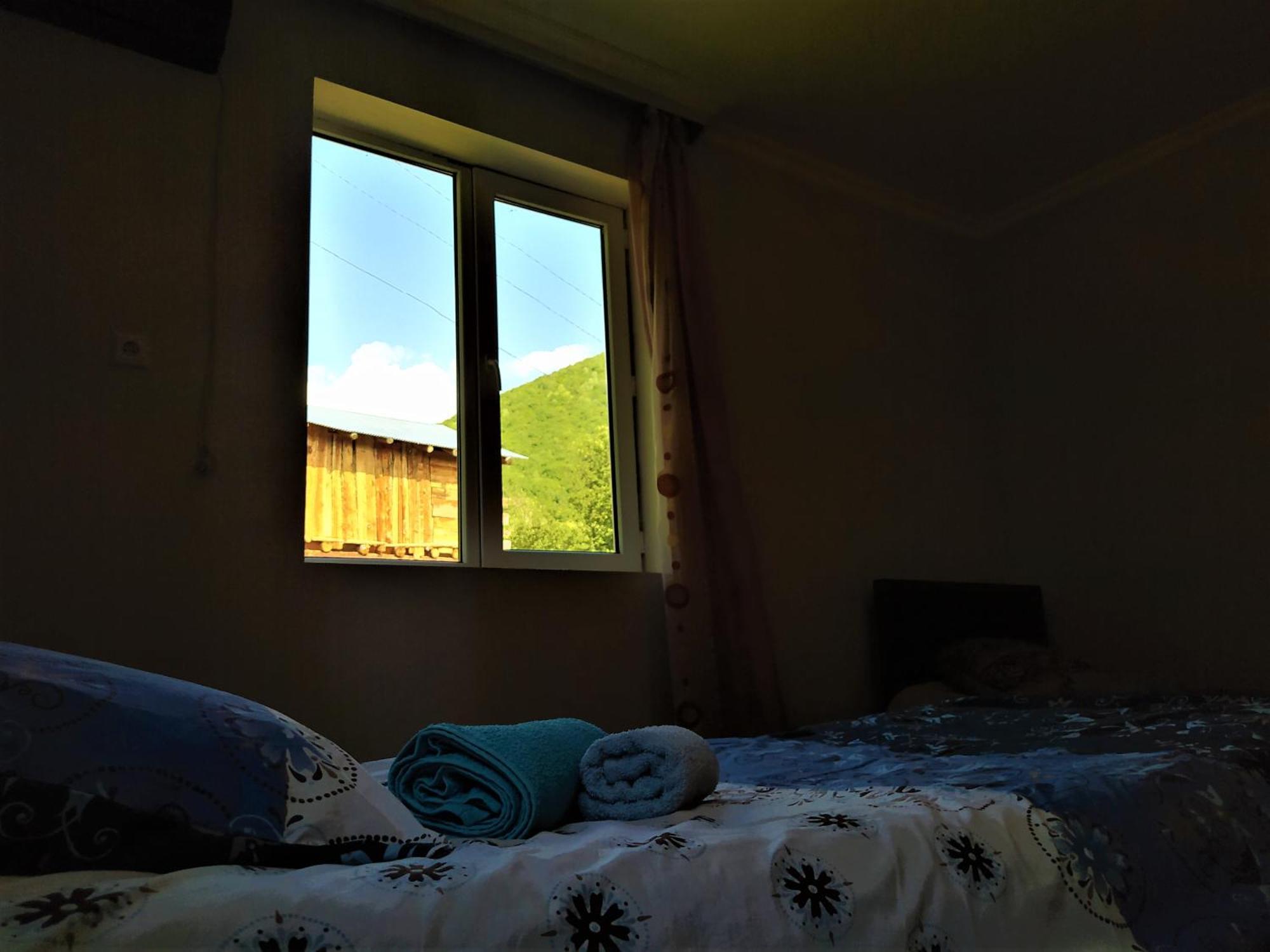 Gujejiani Guest House Mestia Buitenkant foto