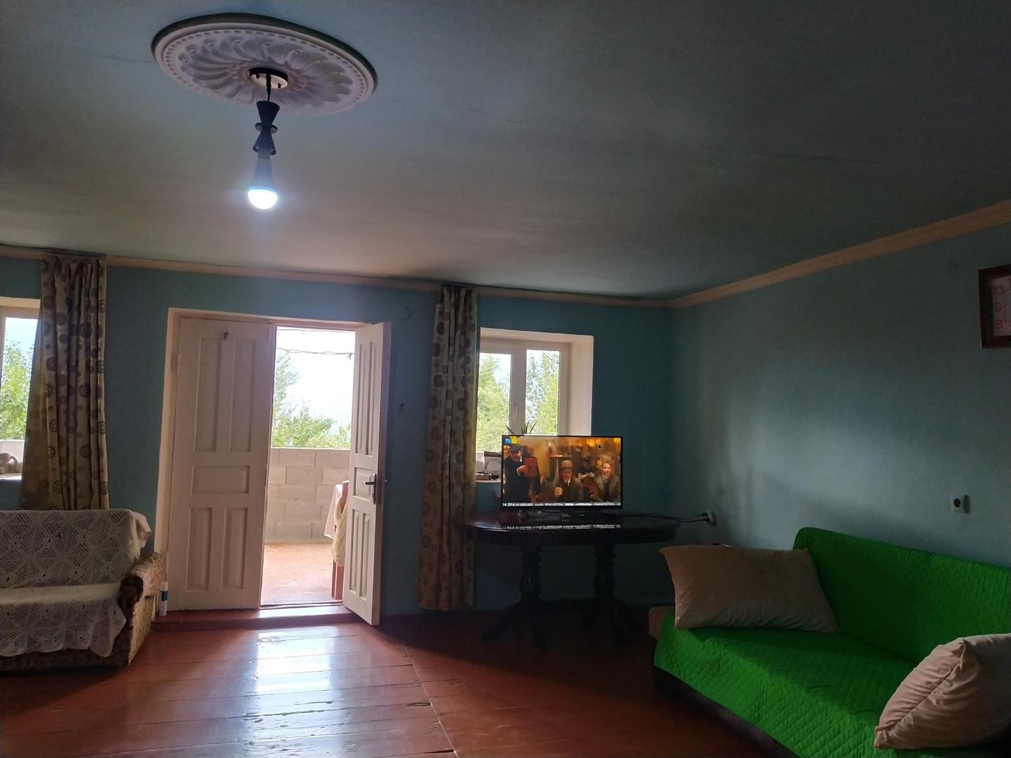 Gujejiani Guest House Mestia Buitenkant foto